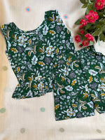 Load image into Gallery viewer, Green Love - Frill top & Shorts Set 2 - 3yrs