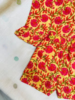 Load image into Gallery viewer, Marigold - Frill top & Shorts Set 6m - 1 yr