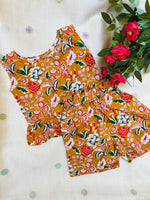 Load image into Gallery viewer, Yellow Mellow - Frill top & Shorts Set 4 - 5yrs