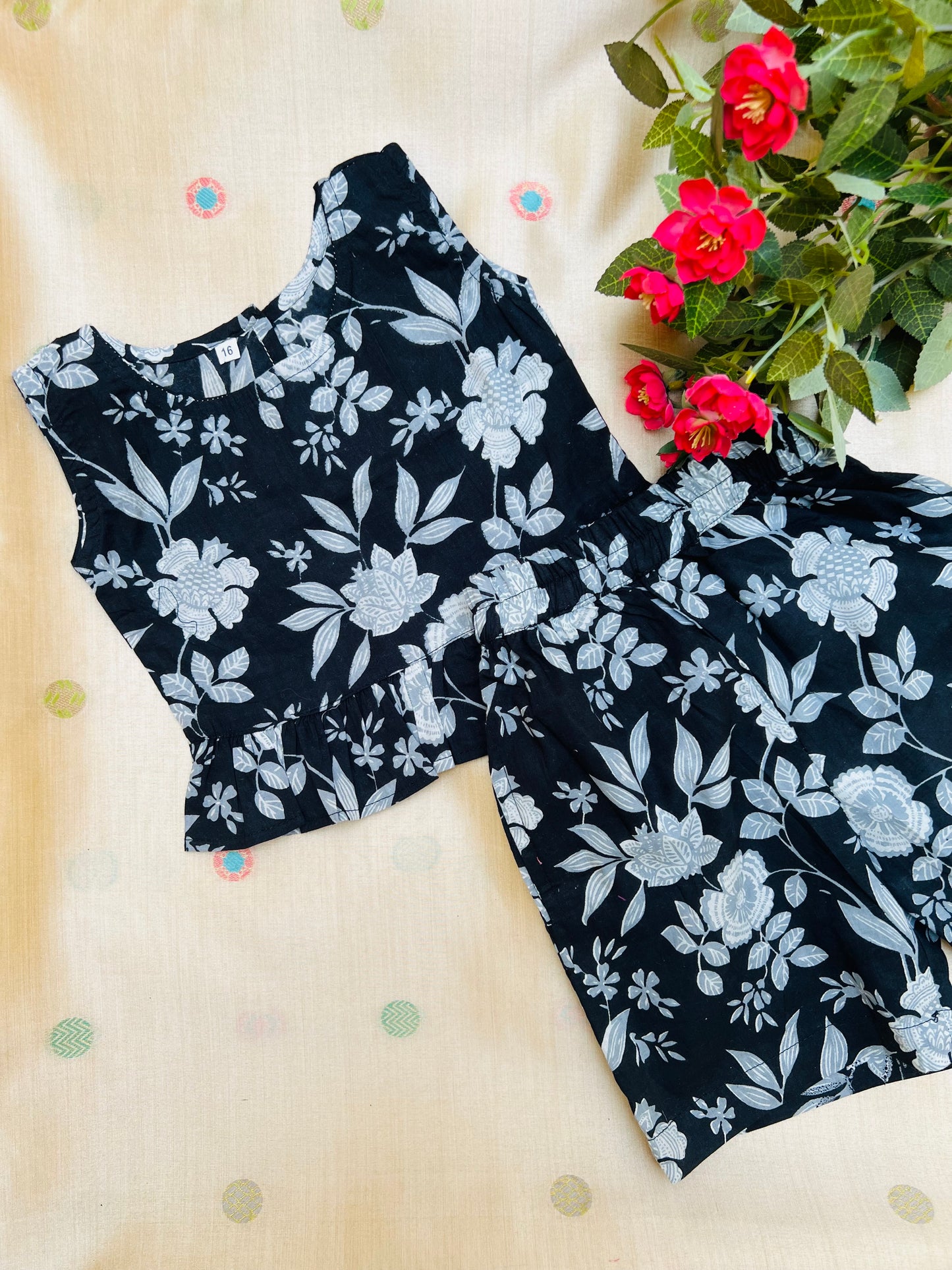 Night Bloom - Frill top & Shorts Set 6m - 1 yr