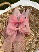 Load image into Gallery viewer, Hair Bows with Pearl - NARUVE