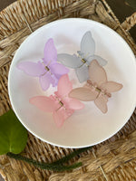 Load image into Gallery viewer, Matt Butterfly Claws - NARUVE