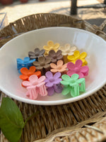 Load image into Gallery viewer, Matt Flower Claws - NARUVE