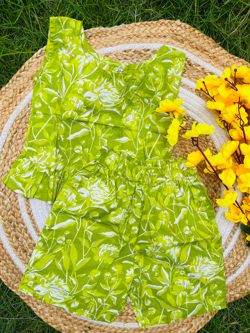 Flower Lush - Frill top & Shorts Set 2 - 3yrs