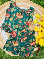 Load image into Gallery viewer, Green Garden - Frill top &amp; Shorts Set 4 - 5yrs
