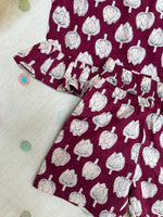 Load image into Gallery viewer, Maroon Lotus - Frill top &amp; Shorts Set 6m - 1 yr
