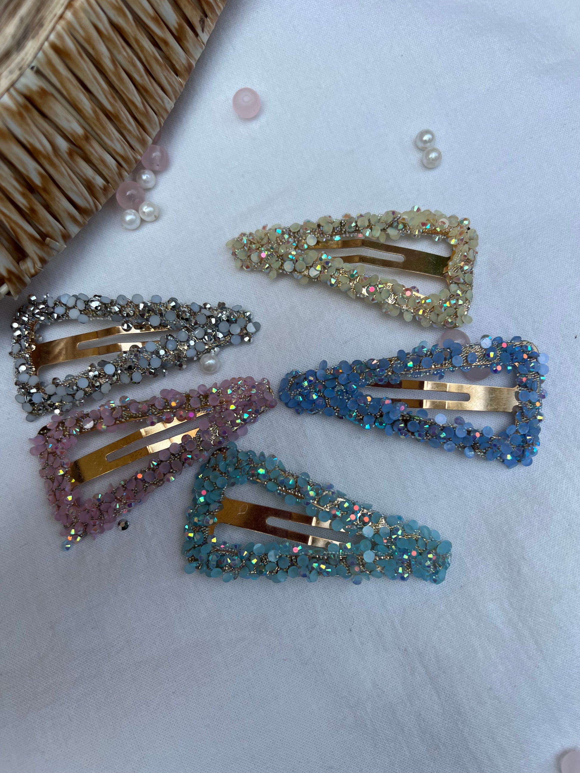 Glittery Hair Clips - NARUVE