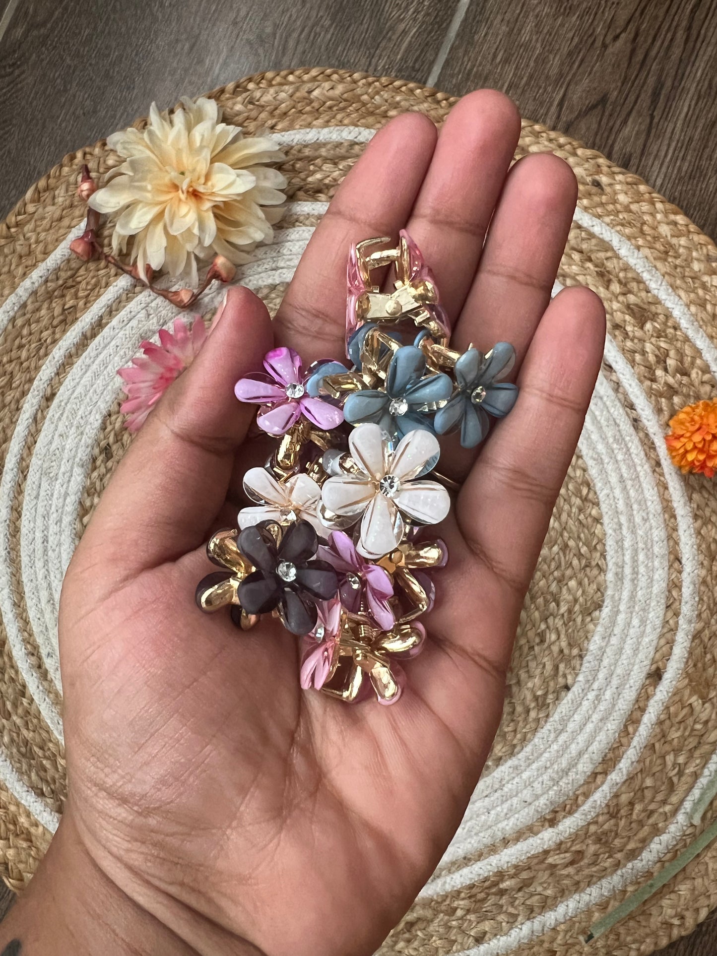 Mini Metal Flower Hair Claws