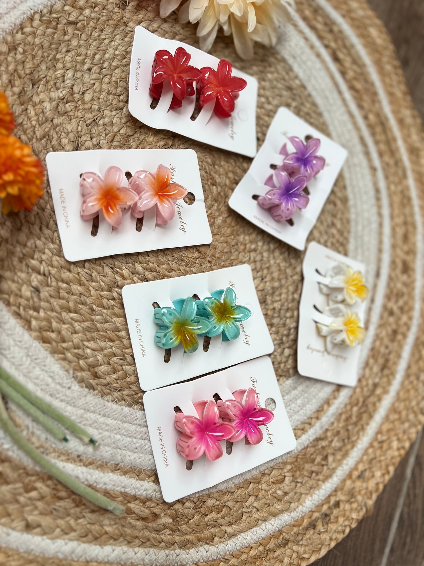 Realistic Small Flower Hair Claws