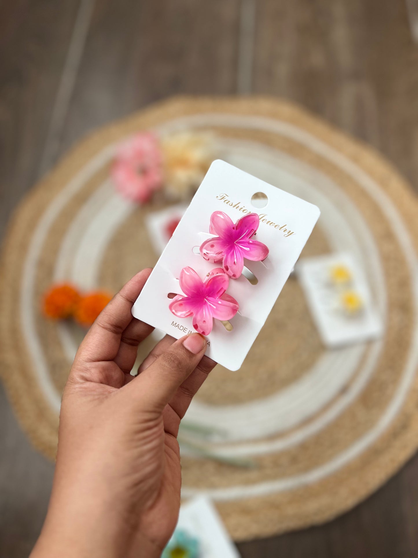 Realistic Small Flower Hair Claws