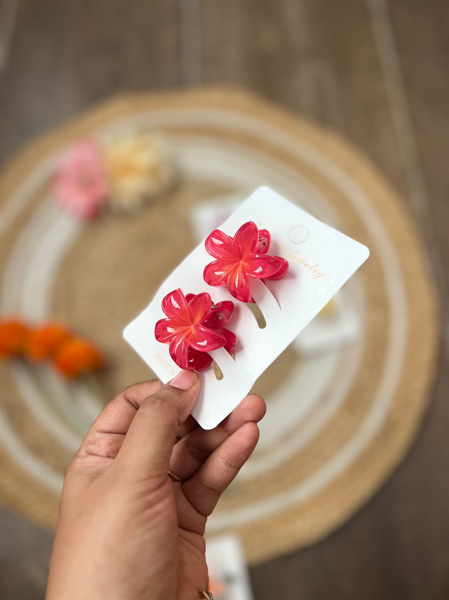 Realistic Small Flower Hair Claws