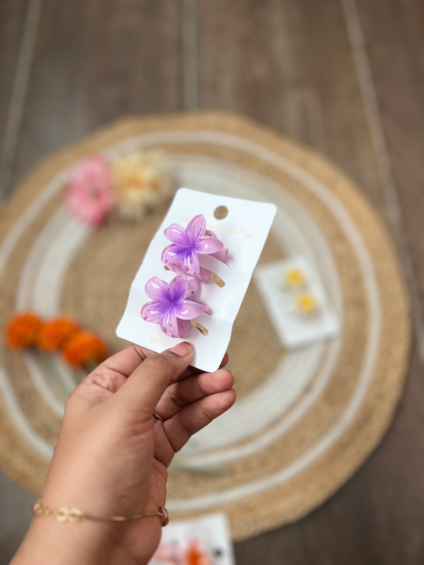 Realistic Small Flower Hair Claws