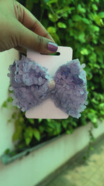 Load and play video in Gallery viewer, Shimmer Hair Bow
